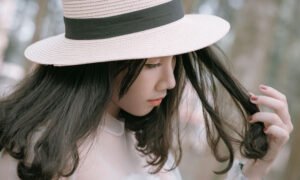 18 Effective Home Remedies For Hair Loss