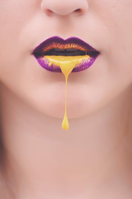 How to Keep Your Skin Soft and Smooth With Honey: 7 Remedies