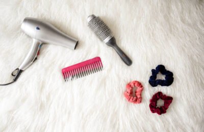 3 Powerful Ways To Stop Hair Loss Naturally