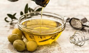 3 Ways to Use Olive Oil to Clear Acne Overnight Fast