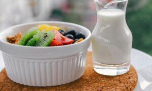 5 Foods That Should Be Kept Away From Milk: How to Store Milk?
