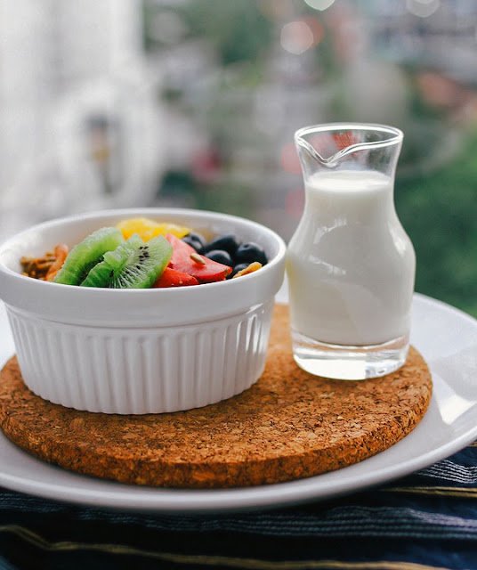 5 Foods That Should Be Kept Away From Milk: How to Store Milk?