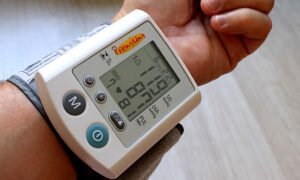High Blood Pressure (Hypertension) Causes, Precautions and Home Remedies
