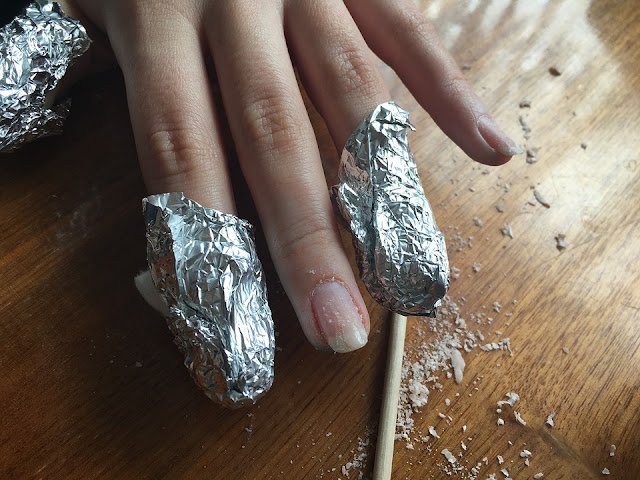 12 Ways to Get Rid of Yellow Nails Naturally At Home