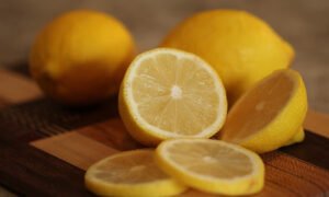3 Ways to Use Lemon to Clear Acne Overnight Fast