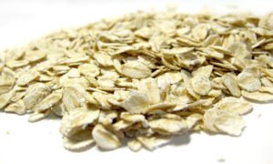 3 Oatmeal Face Masks for Acne Treatment Overnight