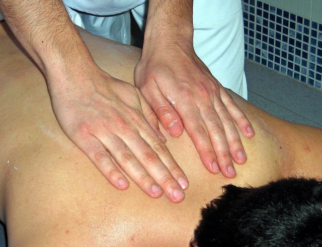 Top 25 Benefits of Olive Oil Body Massage