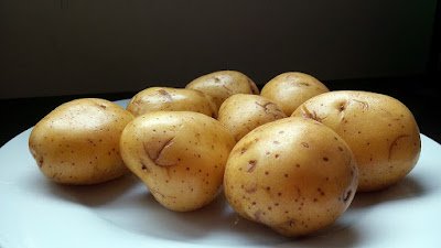 Potatoes - 7 Foods You Should Never Reheat And Why? 7 Foods You Should Never Reheat And Why?