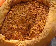 3 DIY Turmeric Face Masks for Acne Removal Overnight