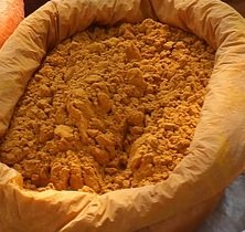 3 DIY Turmeric Face Masks for Acne Removal Overnight