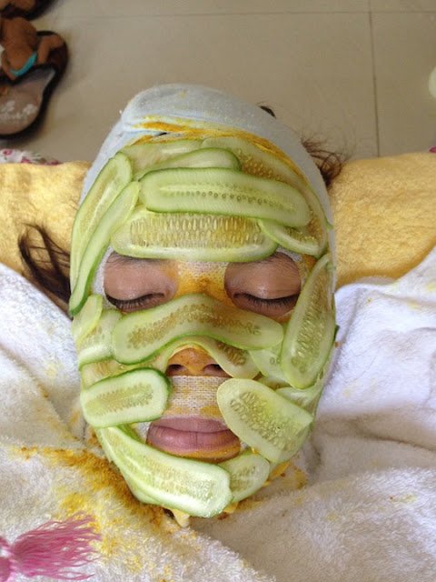 Cucumber Face Mask for Sun Tanned Skin Treatment